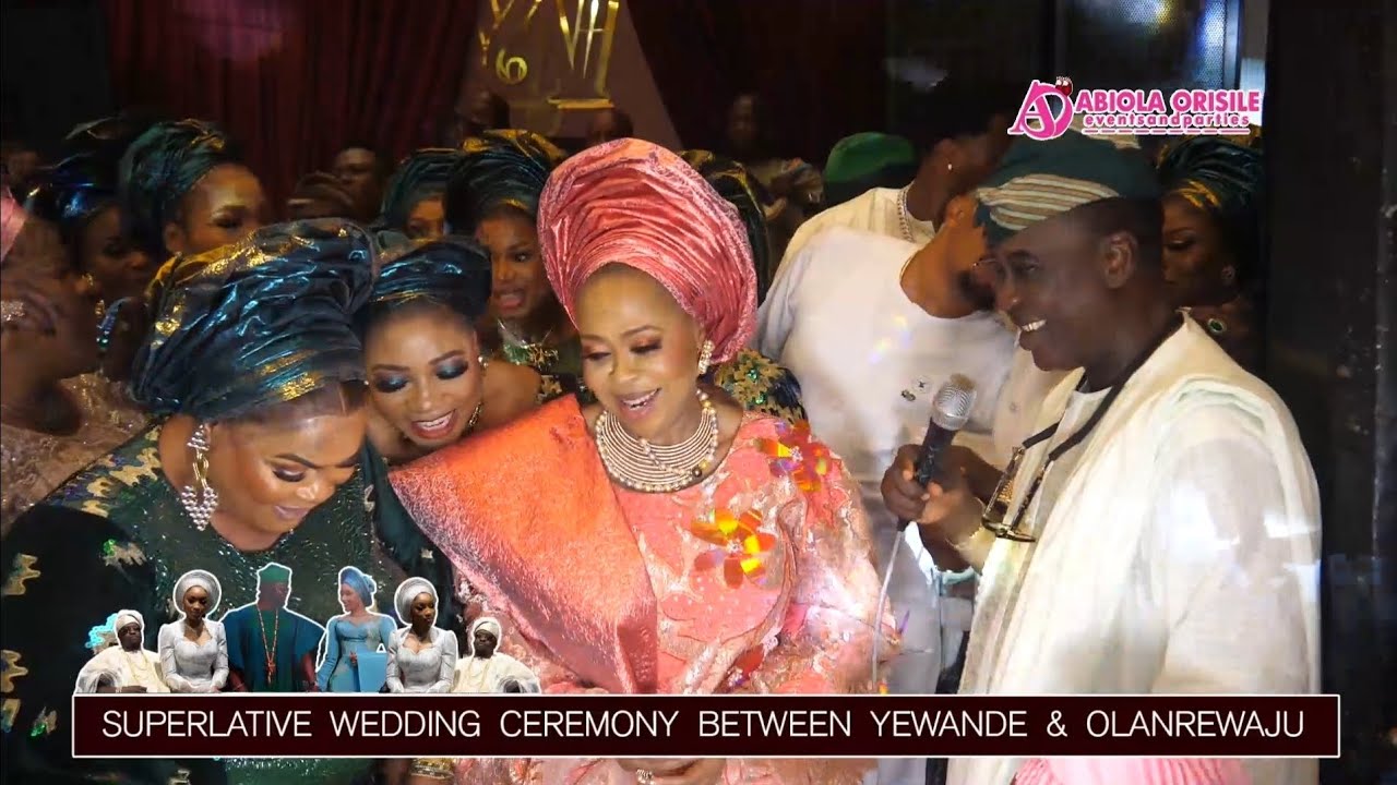 SEE HOW K1 DE ULTIMATE SERENADES OTUNBA SHADE ADESHOYE AT HER SON'S WEDDING CEREMONY IN LAGOS