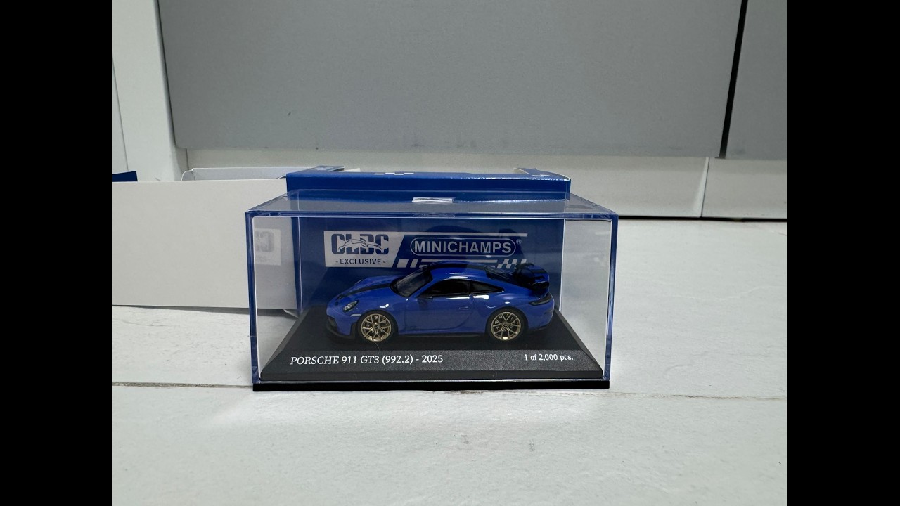 NEW 1/64 Minichamps Porsche 911 992.2 GT3 Review (CLDC Exclusive)