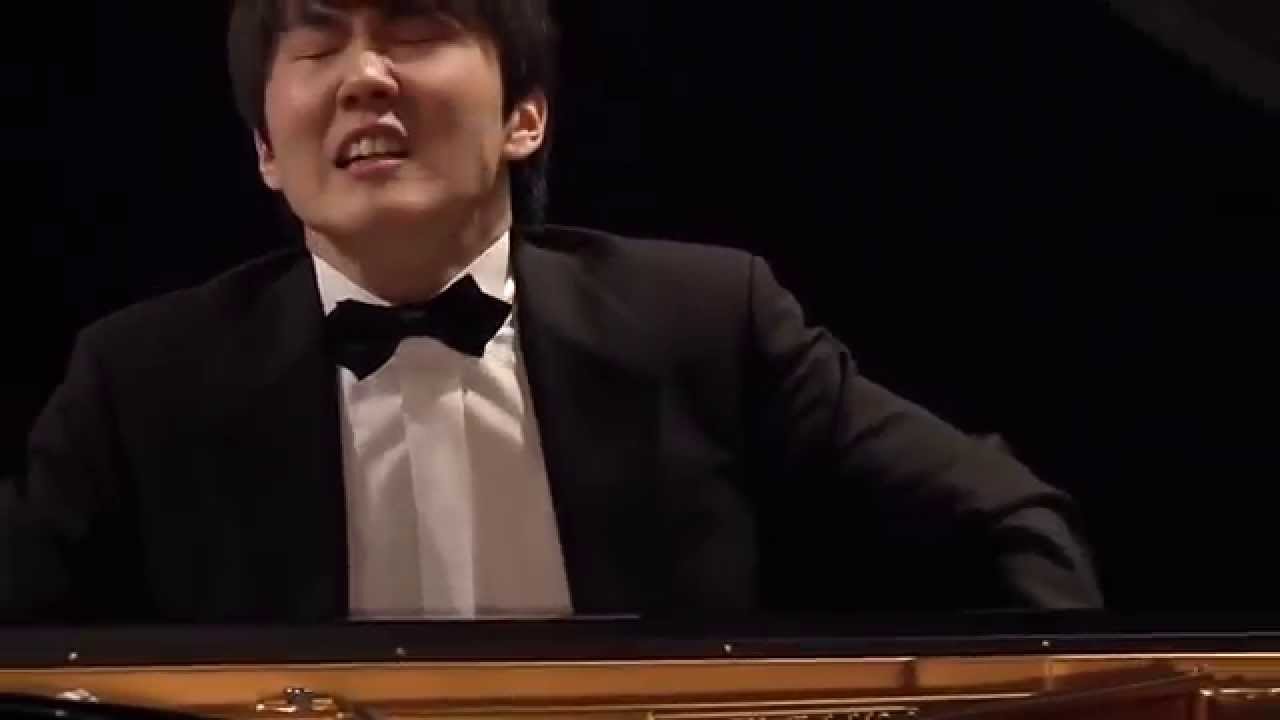 Seong-Jin Cho at the 2nd stage of the Rubinstein 2014 competition