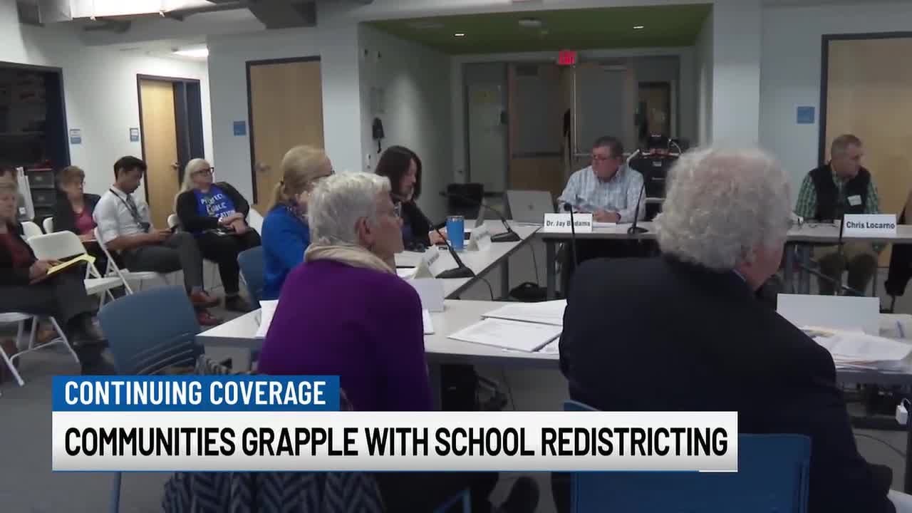 Vermont redistricting panel reviews proposal for 13 new school districts
