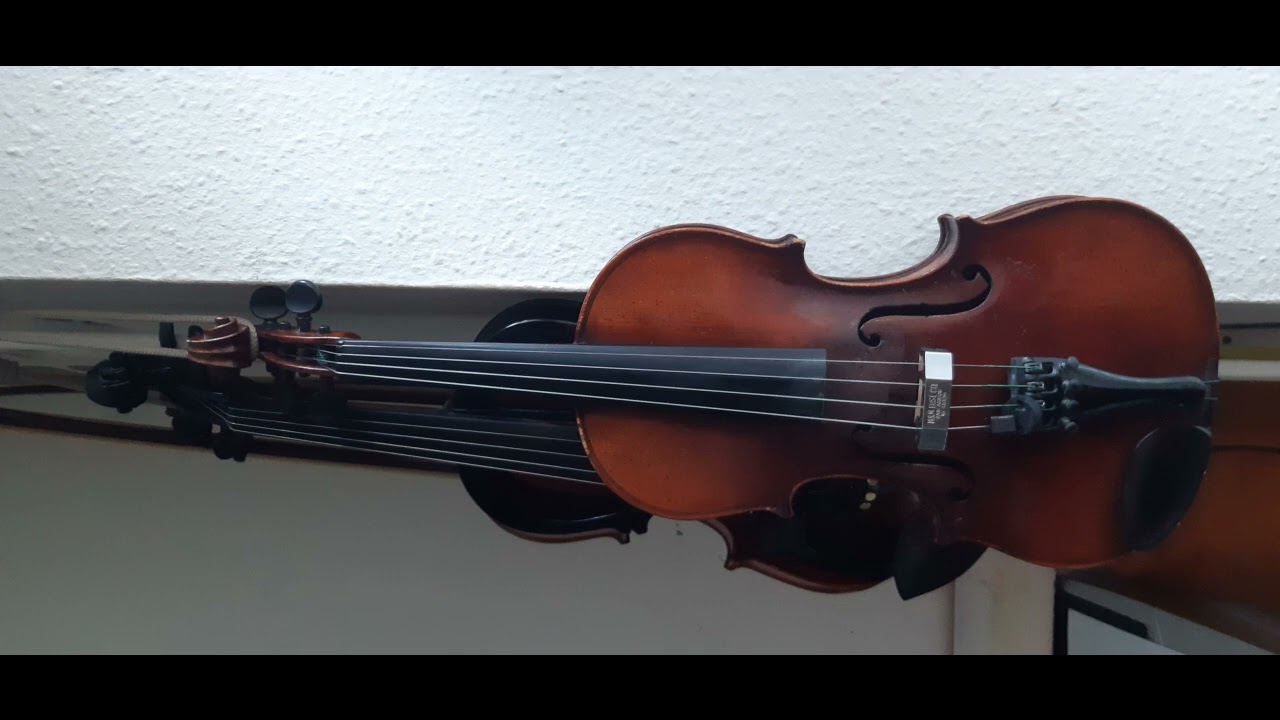 Old violin folk fiddle improvisation