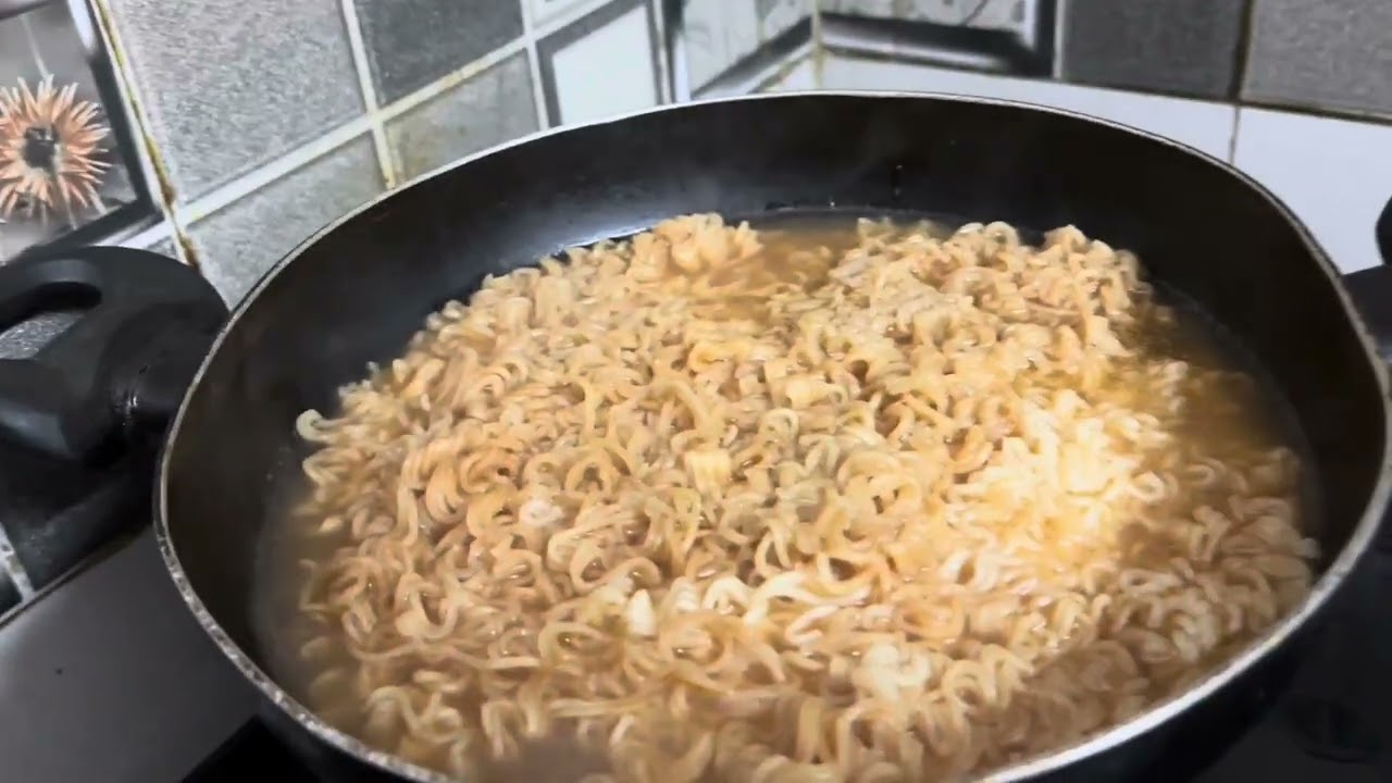 making of Nepali noodles #waiwai 