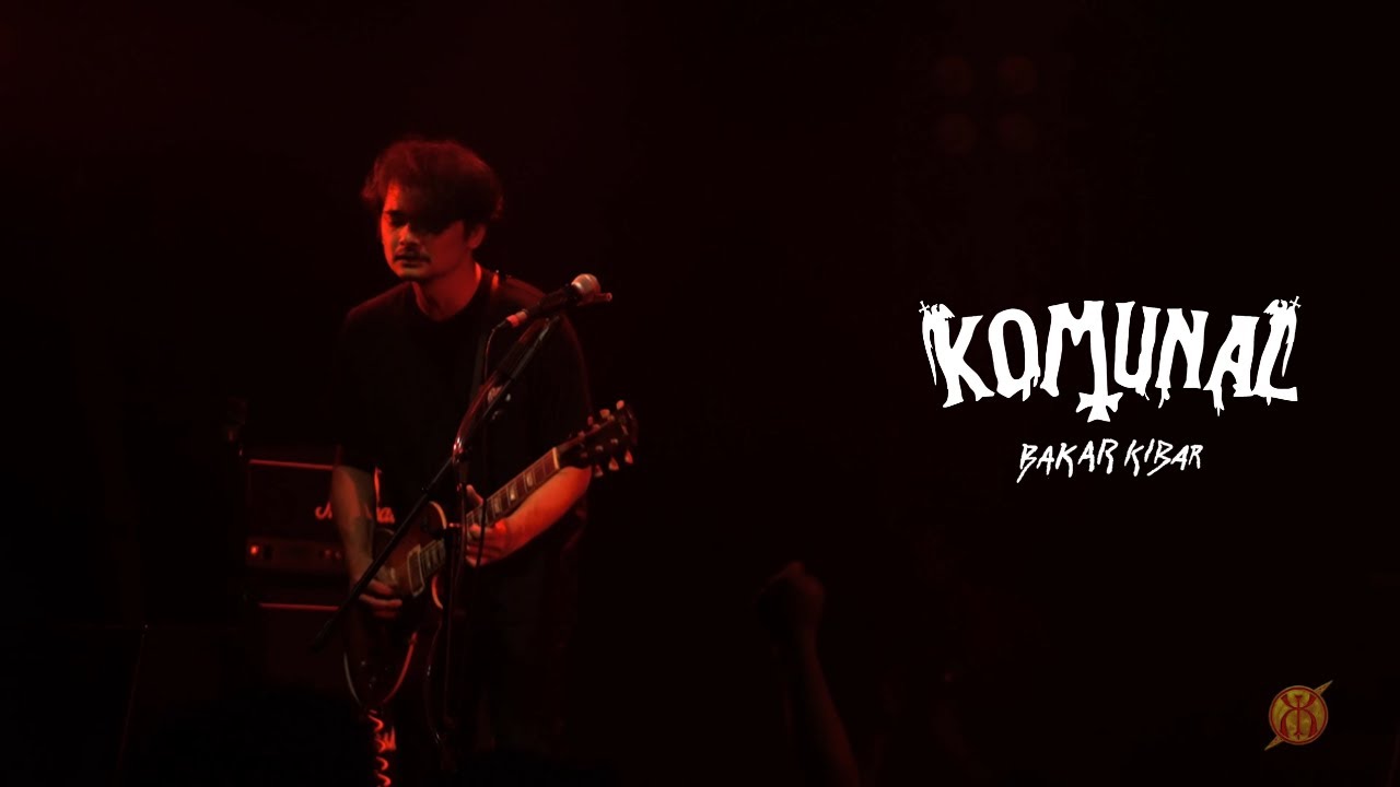 KOMUNAL - 'Bakar Kibar' (Live at Paguyuban Crowd Surf)