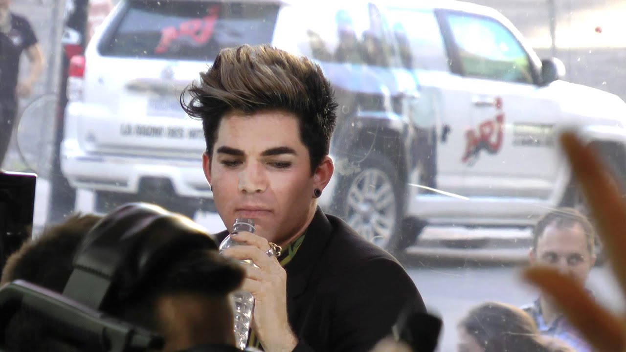 For Your Entertainment  sung by fans for Adam Lambert at MusiquePlus.