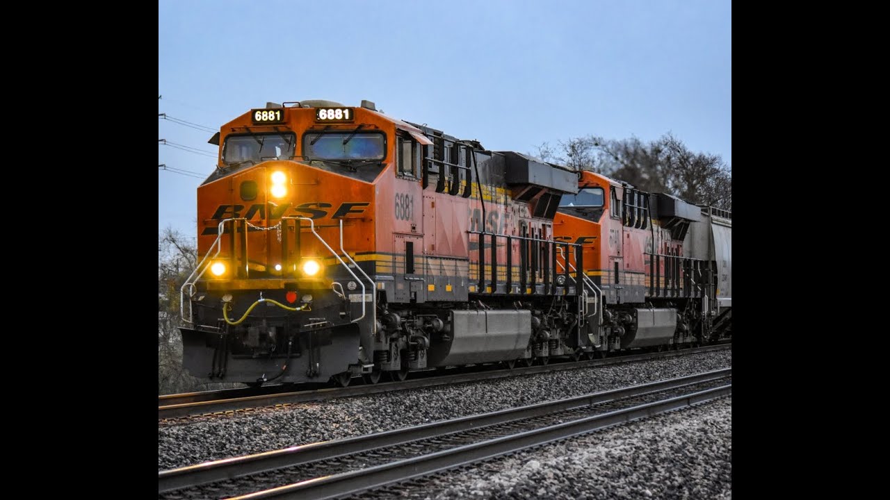Grain Trains in Rosenberg! (BNSF & CPKC)