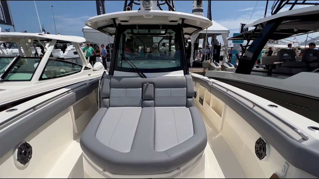 Boston Whaler 360 Outrage Walkthrough