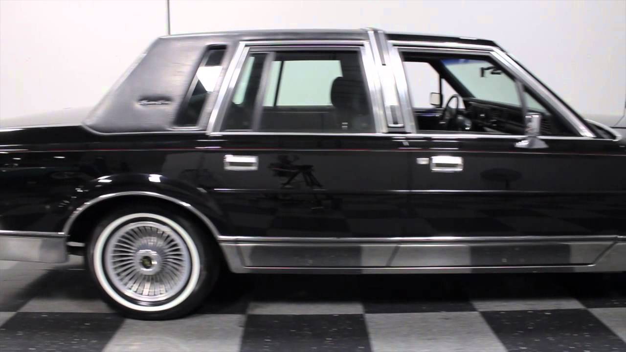 2161 ATL 1988 Lincoln Town Car