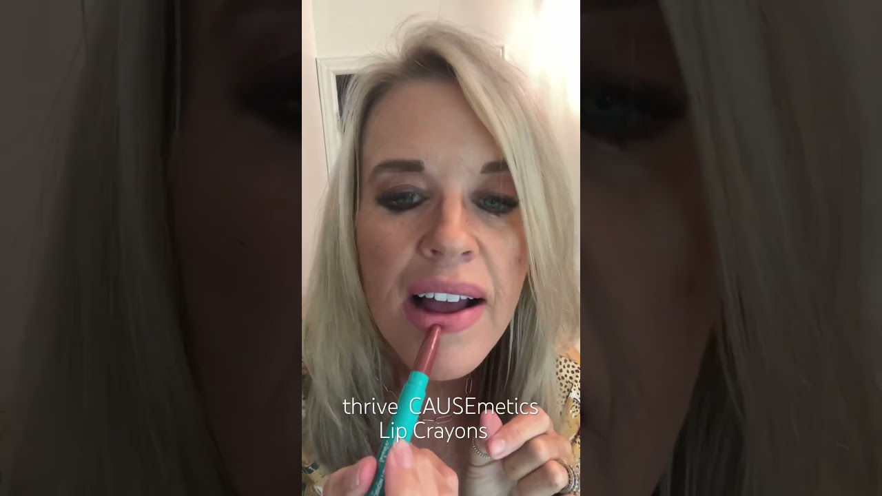 💄💋National Lipstick day Thrive Causemetics EmpowerMatte Lipstick Crayon💄  