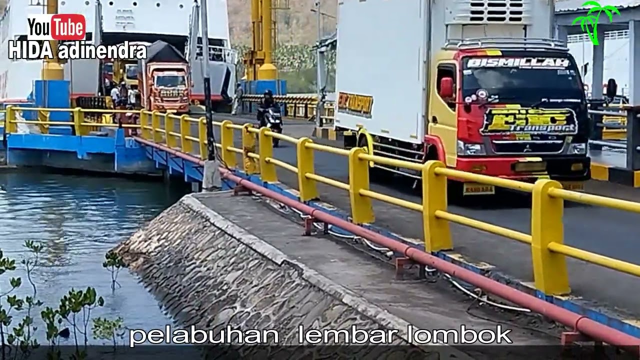 Bongkar Muat di Pelabuhan Lembar Lombok