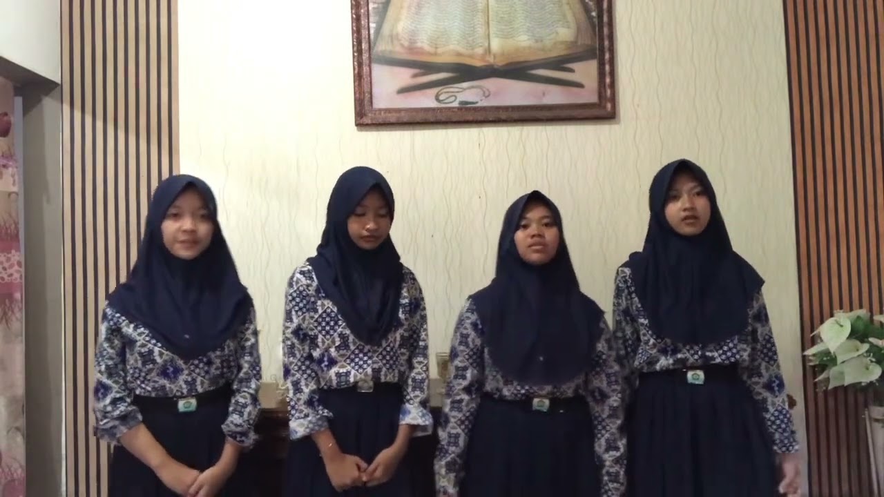 Tugas Seni Budaya vokal grup kelompok 6:-Erica -Naitcha -Sheyilla -Intan