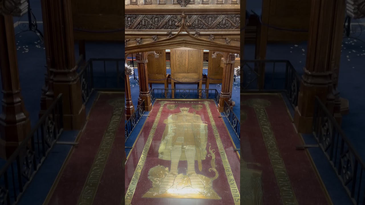 Tomb of King Robert the Bruce. 