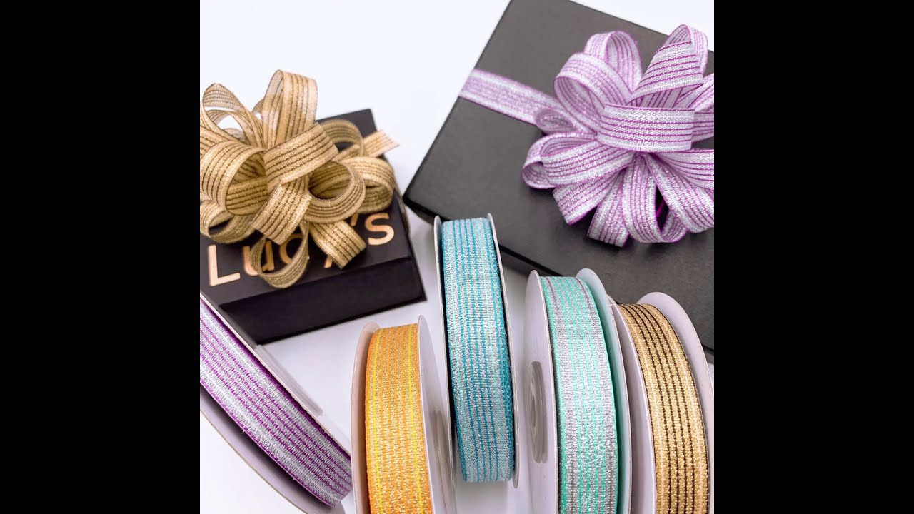 How to make a Pom Pom Bow?