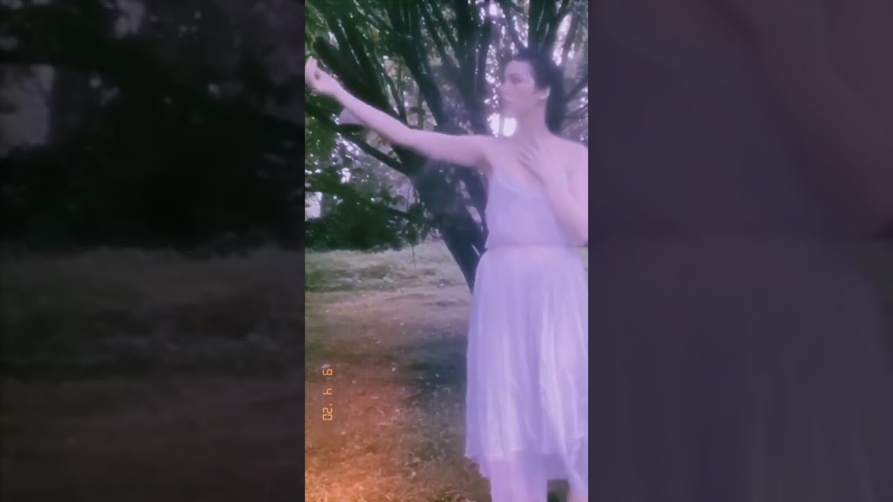 mermaid who FALLS IN LOVE with a man is only able to become a human for one day - Get Beauty 