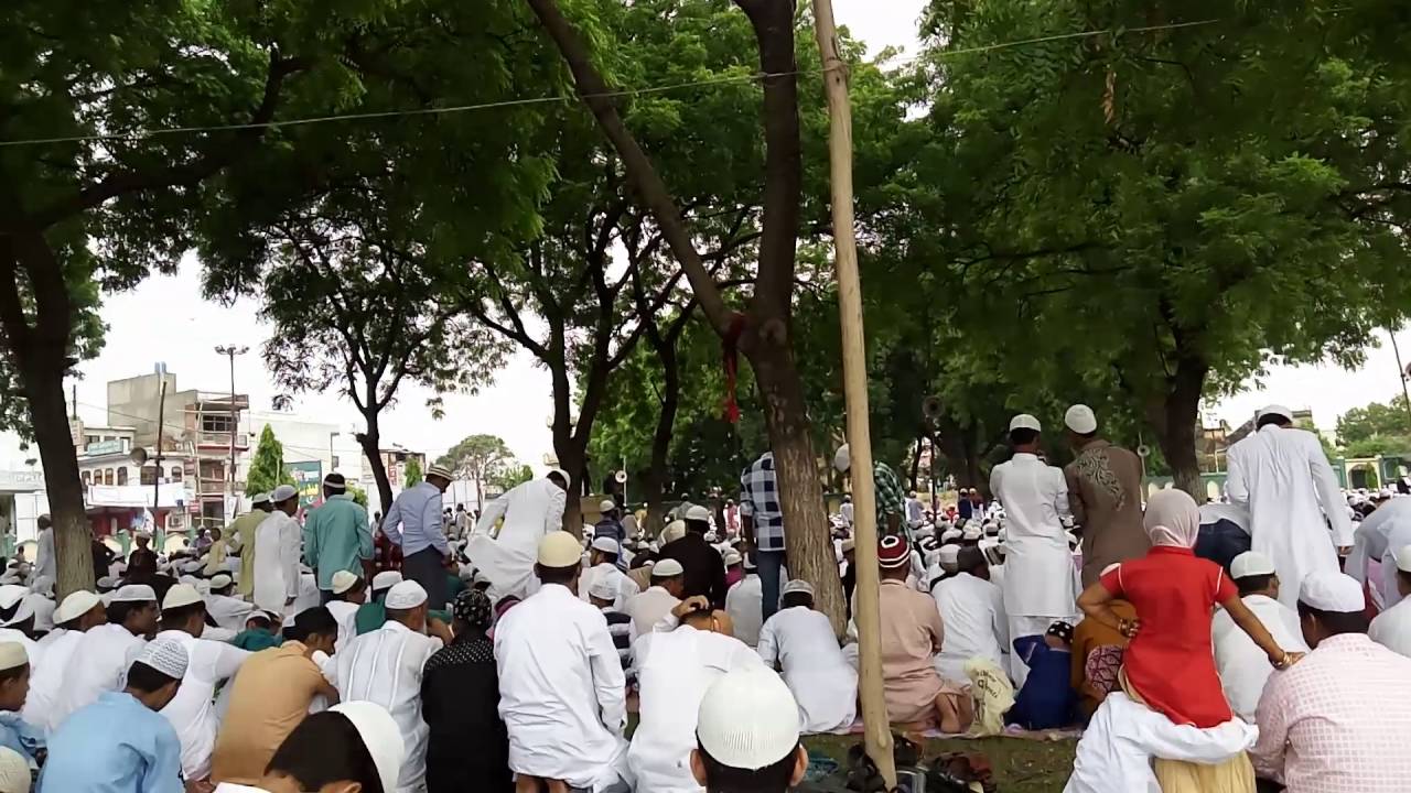 Eid-Ul-Fitr Namaz at Lucknow Eidgaah