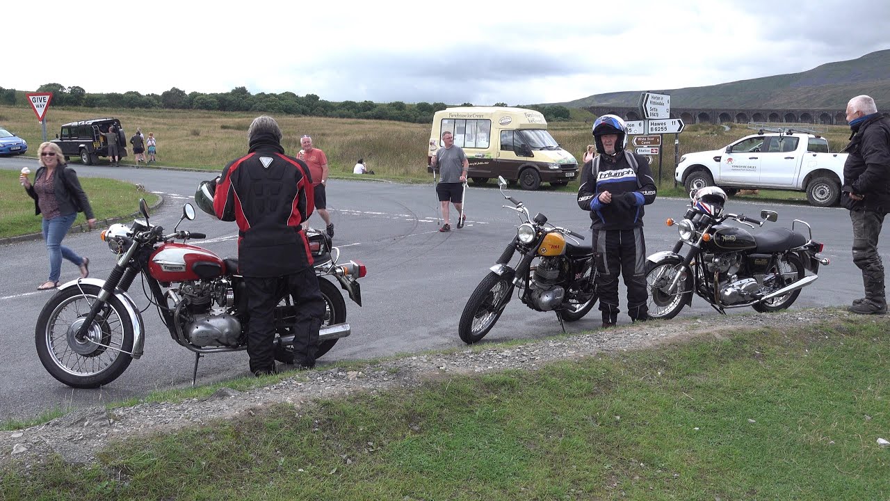 Touring on a Royal Enfield classic 500. The mules' Day out. Vol 2, PURGATORY, & The Green Dragon!