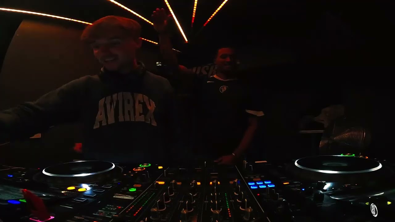 Tahaan b2b Nathan | USB | Suddenly Funk