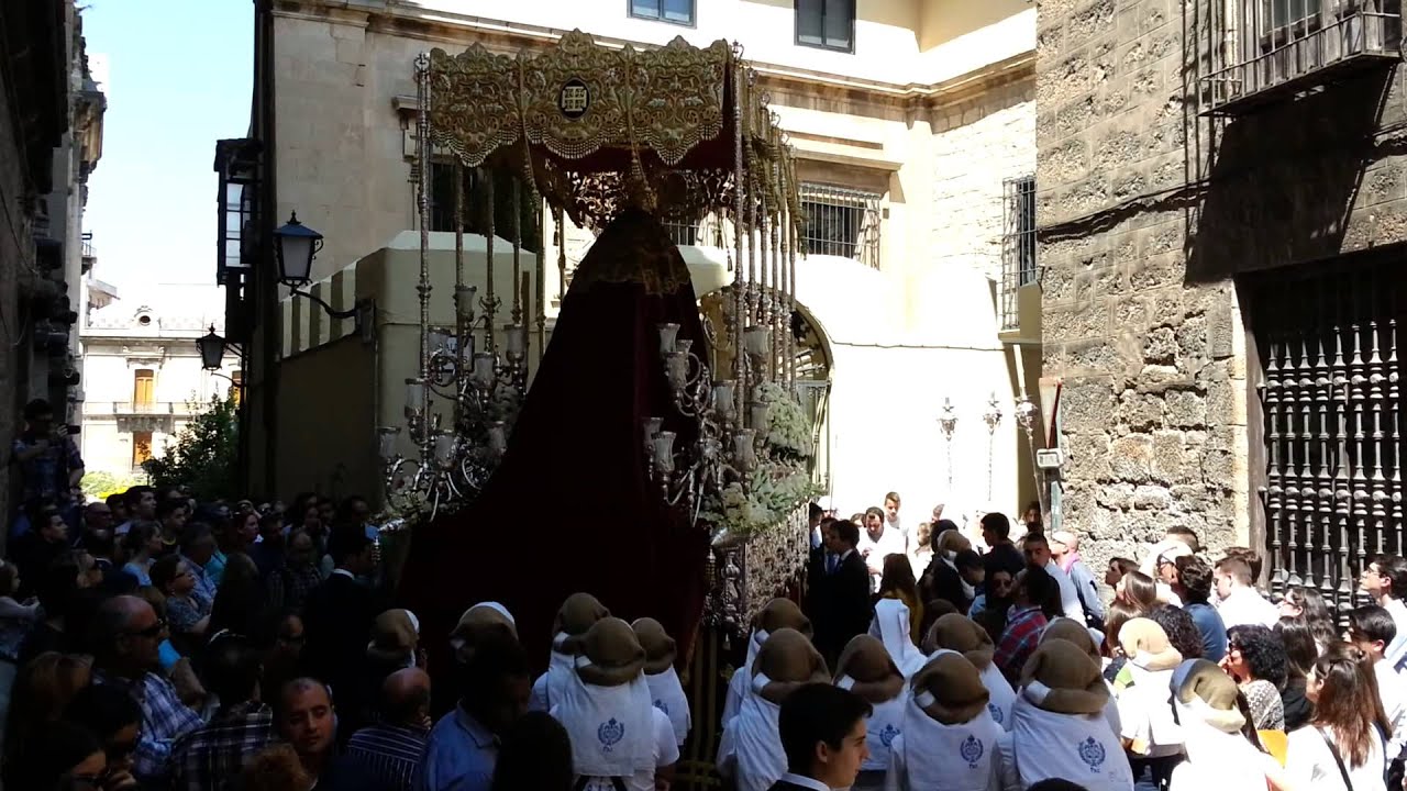 Maria Stma de la Paz 2014 por Calle Almenas (La Borriquilla 2014) Jaén. 2ª Revirá
