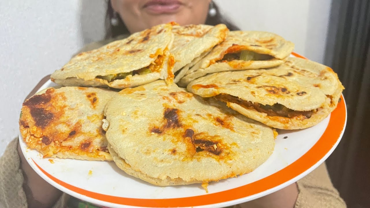 GORDITAS DE QUESO ESTILO CELAYA