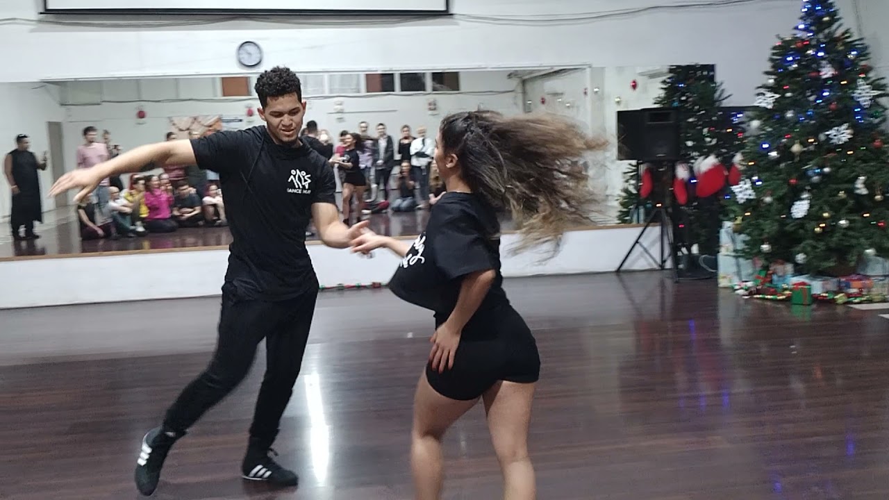 Felipe Garcia & Bruna Sousa | Zouk Demo | DanceHub Birthday with Felipe & Bruna 19.12. 2021