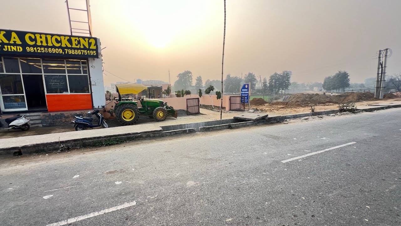 Rohtak me Plot 8053667612