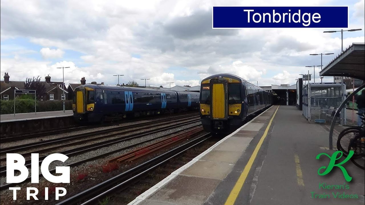 Trains at Tonbridge, SEML - 2/5/19