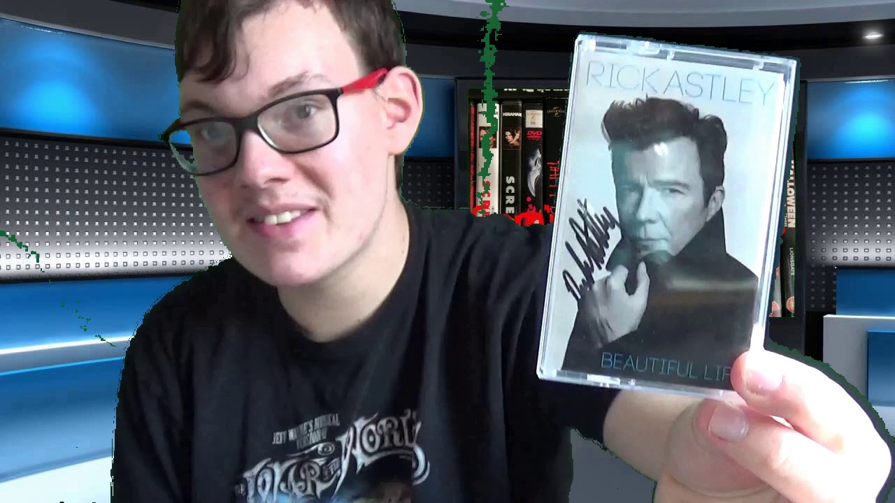 Top 5 of the strangest celebrity autographs in my collection