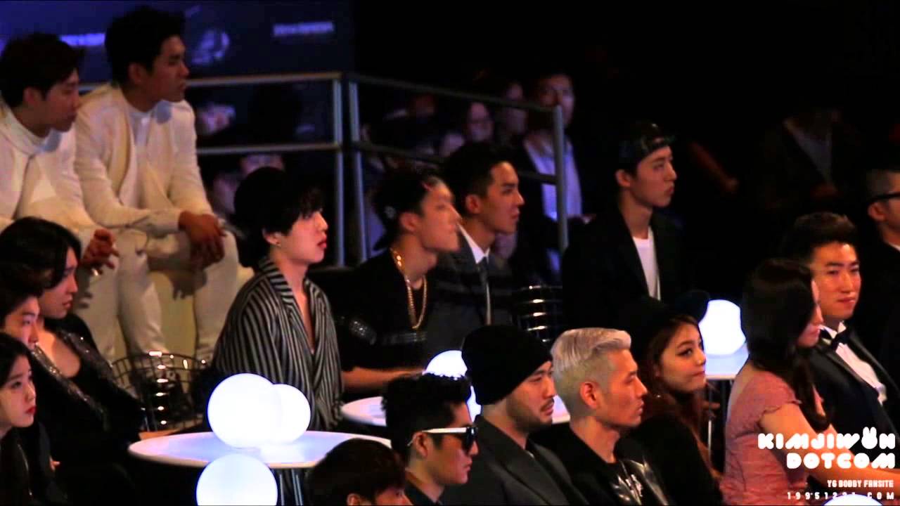 [FANCAM] 141203 MAMA EXO performance reaction (BOBBY focus)