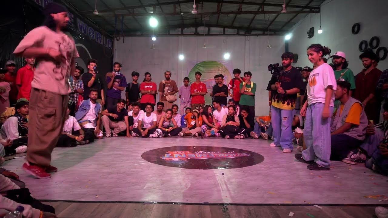 JASIKA VS INVOKER - HIPHOP FINALS  ADVANCEMENT JAM VOL.4 @VoxStudi0 #hiphopbattle #hiphopdance