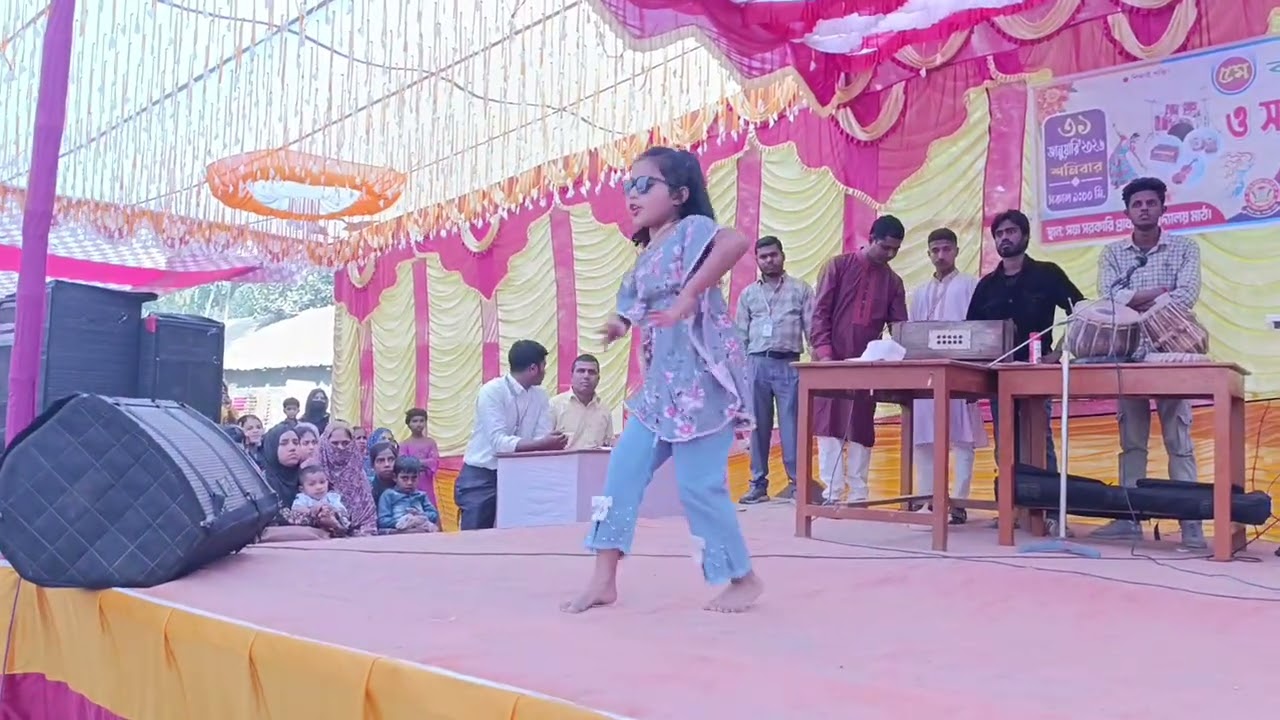 তুয়ামনির অস্থির নাচ