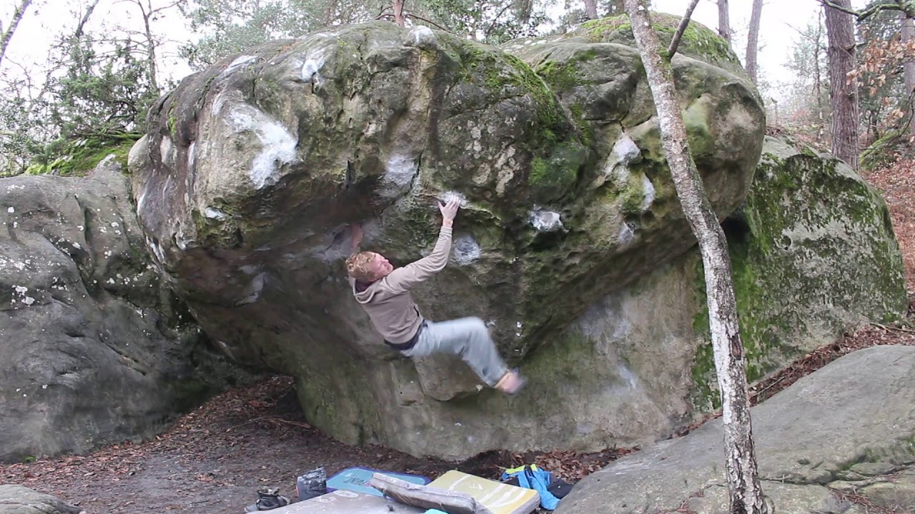 Biceps Mou Assis 7C Fontainebleau