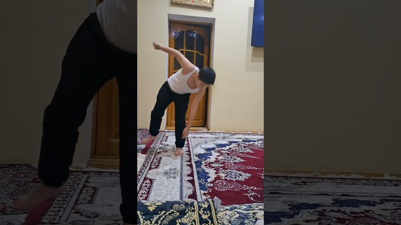 FLAMINGO STANCE [STATIC BALANCE TEST]