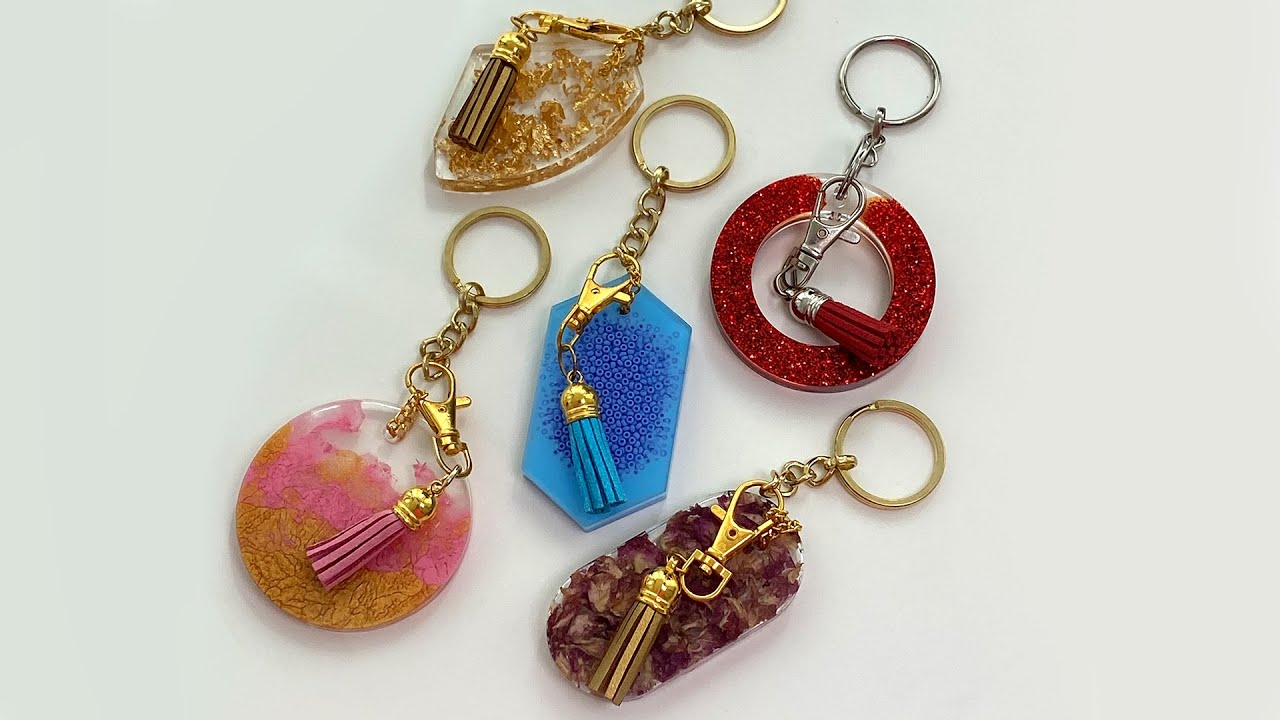 EASY DIY RESIN KEYCHAIN! How To Make Resin Keychains | آموزش ساخت جا کلیدی رزین