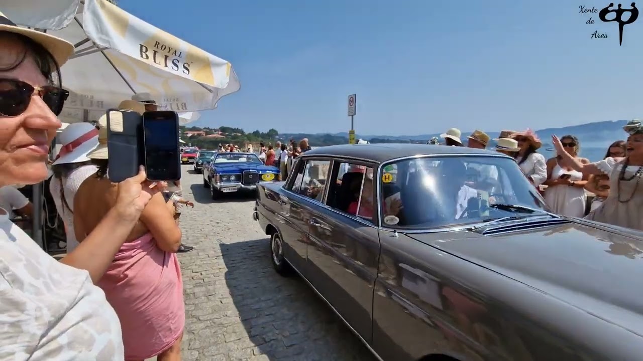 Desfile de coches históricos 2025.