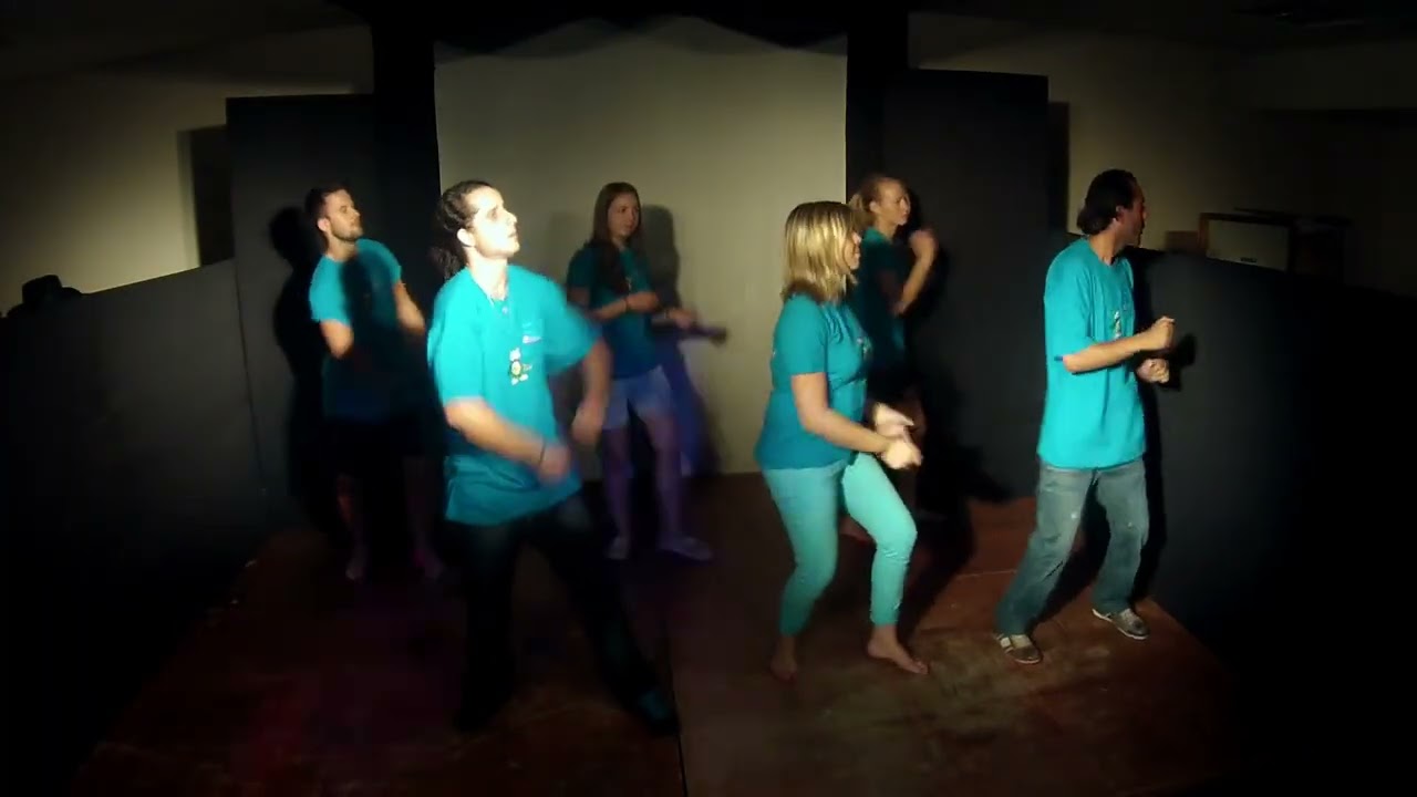 Chorégraphie Officielle par la Team Animation 2014 - Village Club La Rivière Cap France
