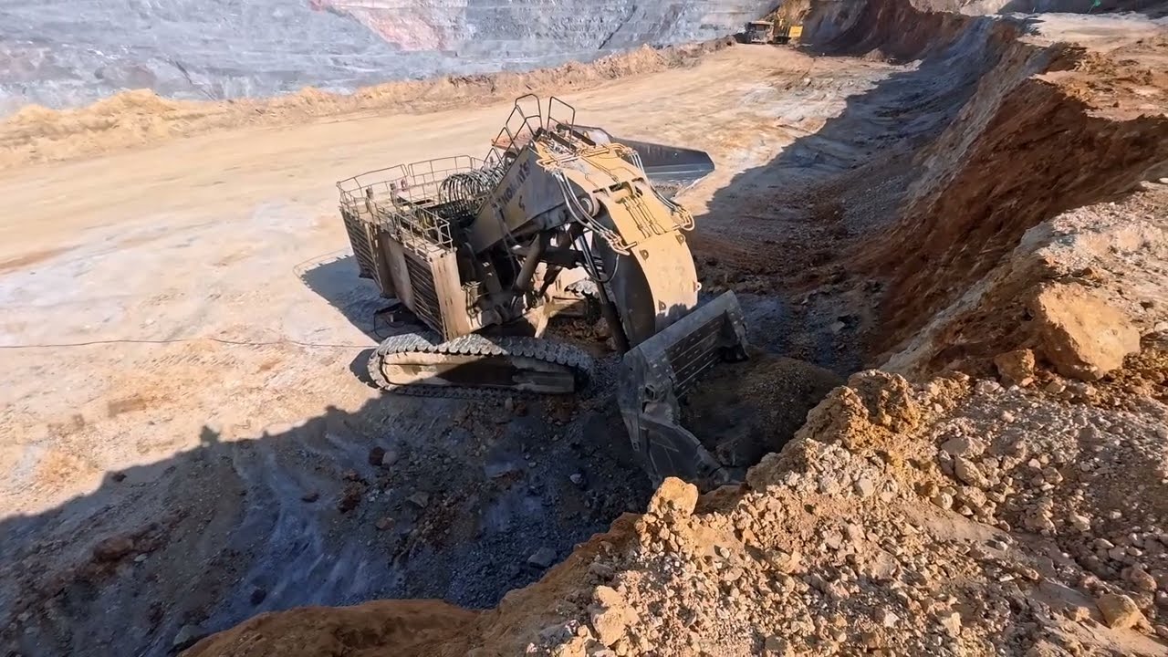 Komatsu PC4000 Excavator Loading Haul Trucks No Blasting