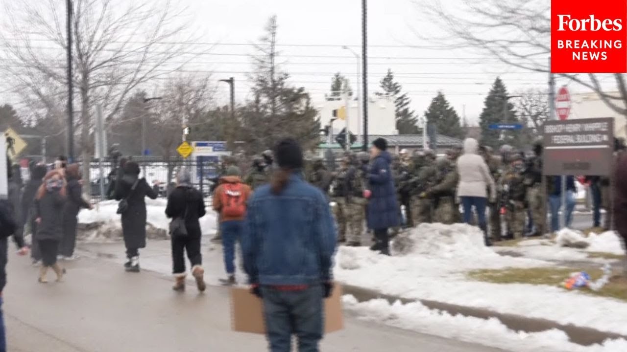 SHOCK MOMENT: Watch As ICE Agents Storm Into Demonstrators In Minneapolis, Minnesota