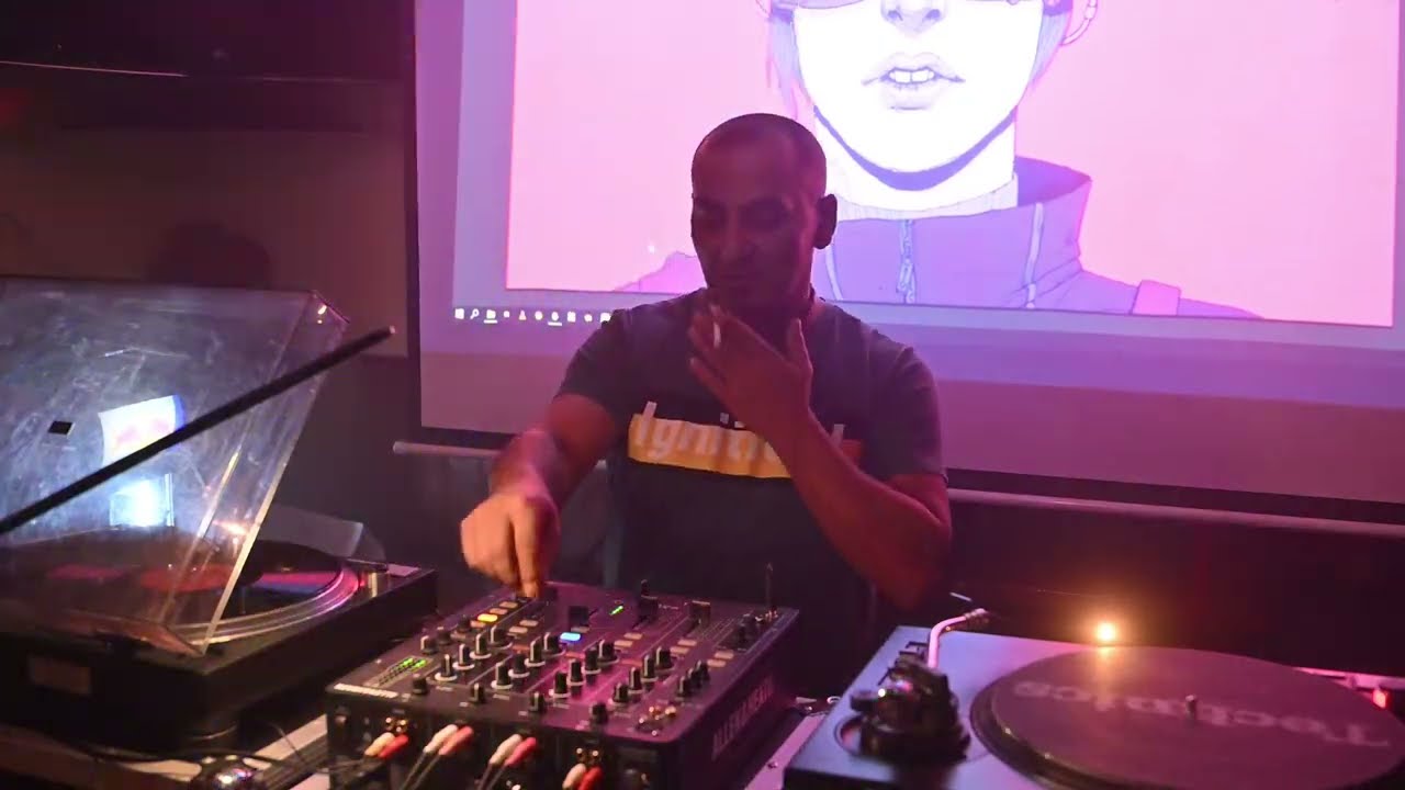 DJ ZUB - V&aacute;nočn&iacute; p&aacute;rty - Vinyl Dub Techno
