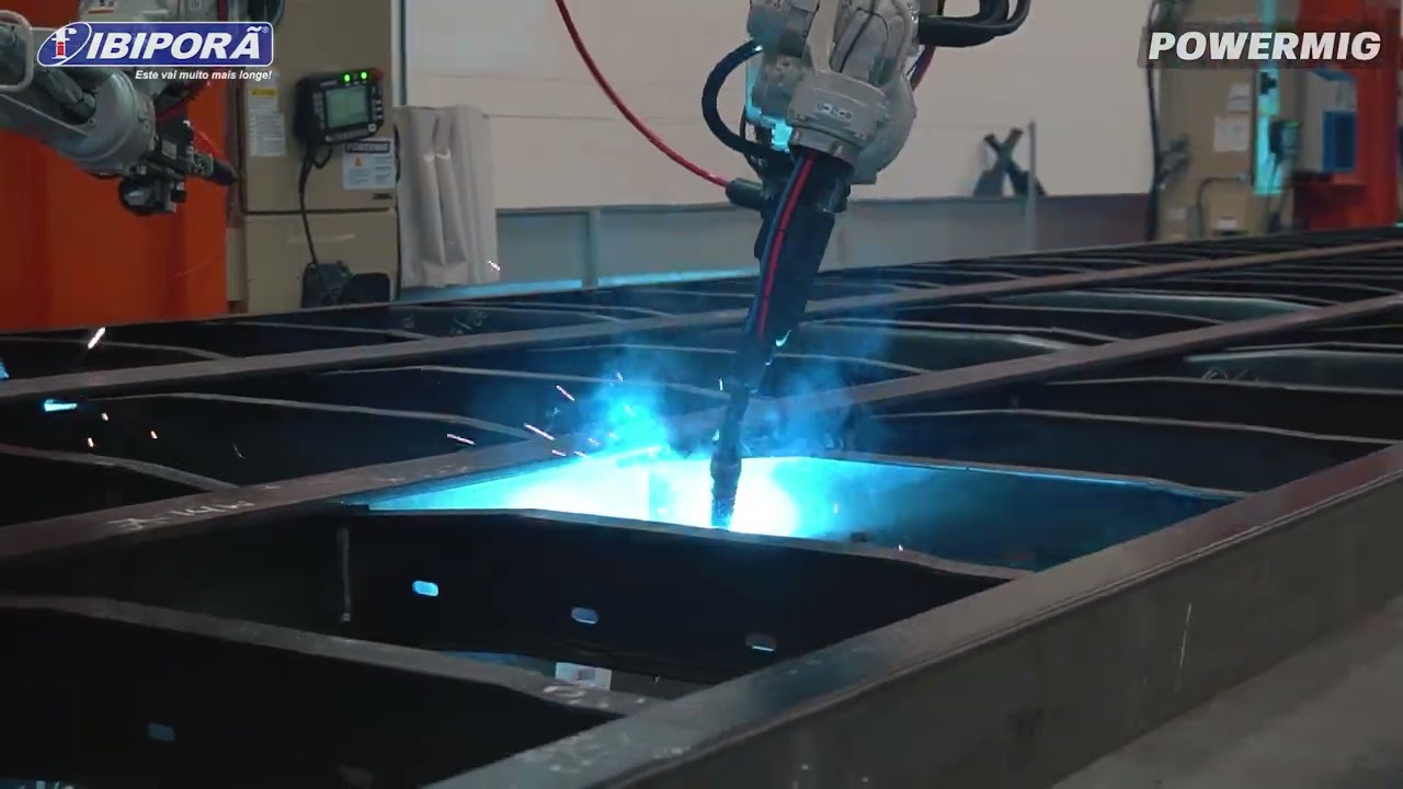 Célula de Soldagem Robotizada Powermig com Robô Panasonic - Master 16.000