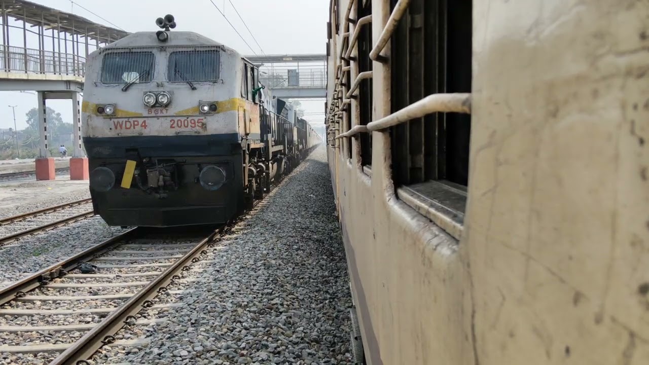 20497 Firozpur Cantt Humsafar SF Express #expresstrain 