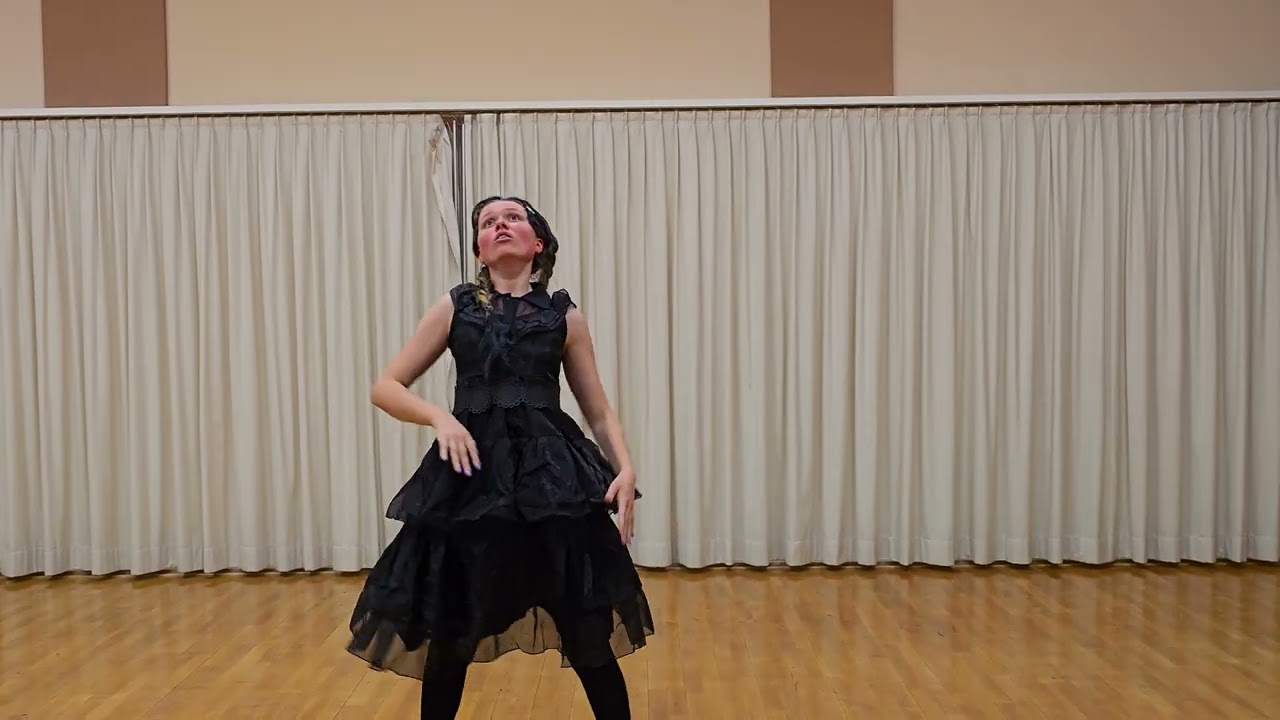 Танцюю в стилі Венсдей Аддамс!💃Tanze im Stil von Wednesday Addams!💃