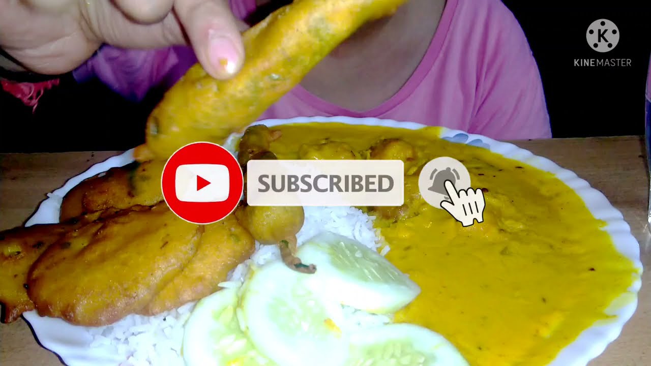 Spicy Kadhi Chawal + Aloo Pakode + Mirchi Pakoda Indian Food Eating Show ASMR | Tastyfoodieasmr