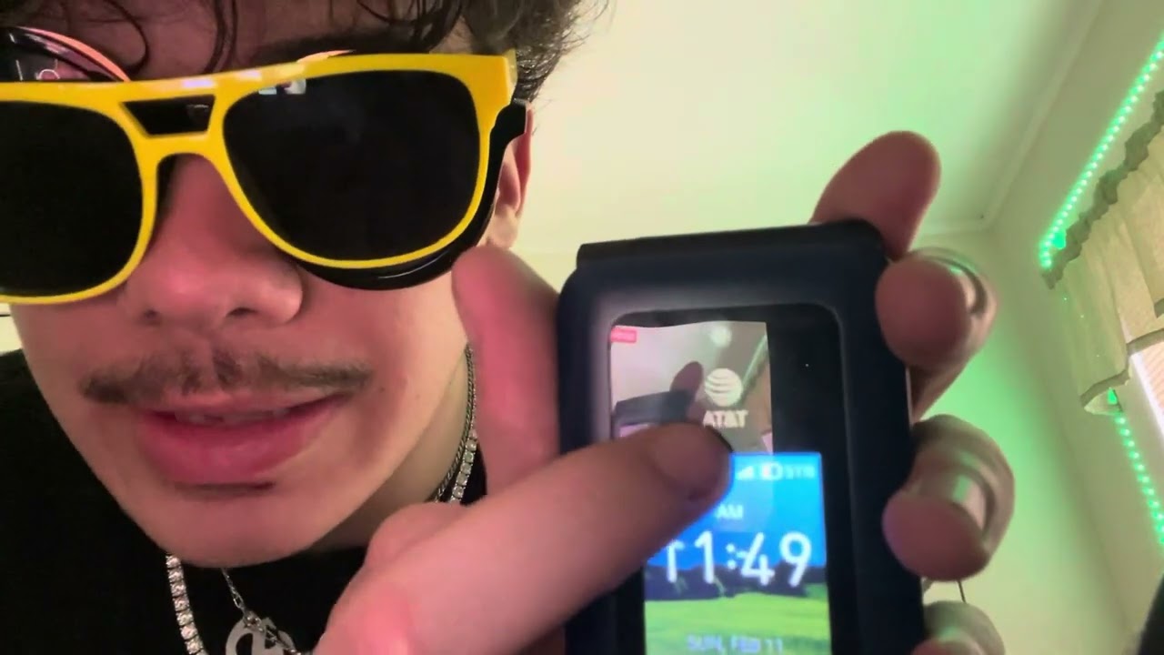 My first ASMR video / Lofi ASMR triggers