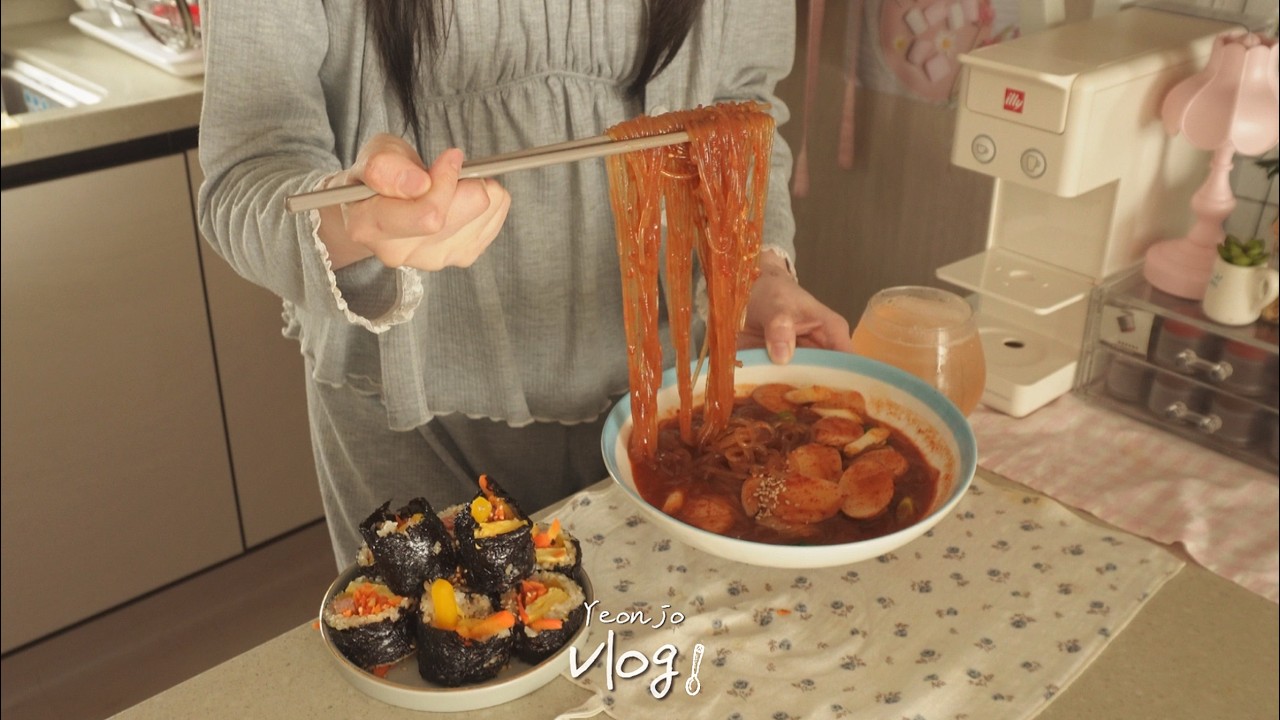 🔥미니화로로 집에서 외식하는 집순이의 일상. 🌶️매콤달달 당면볶이,  레몬수 만들기, 길거리 토스트