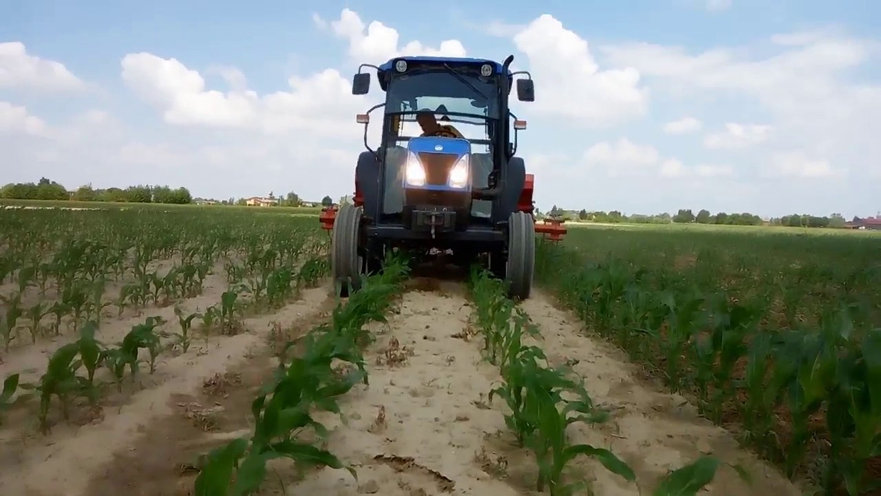 -SARCHIATURA MAIS 2017- New Holland TN70DA