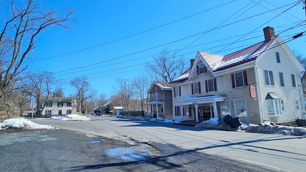 Narrated walk around Salisbury Mills NY - ⚠️Not quiet at all ⚠️