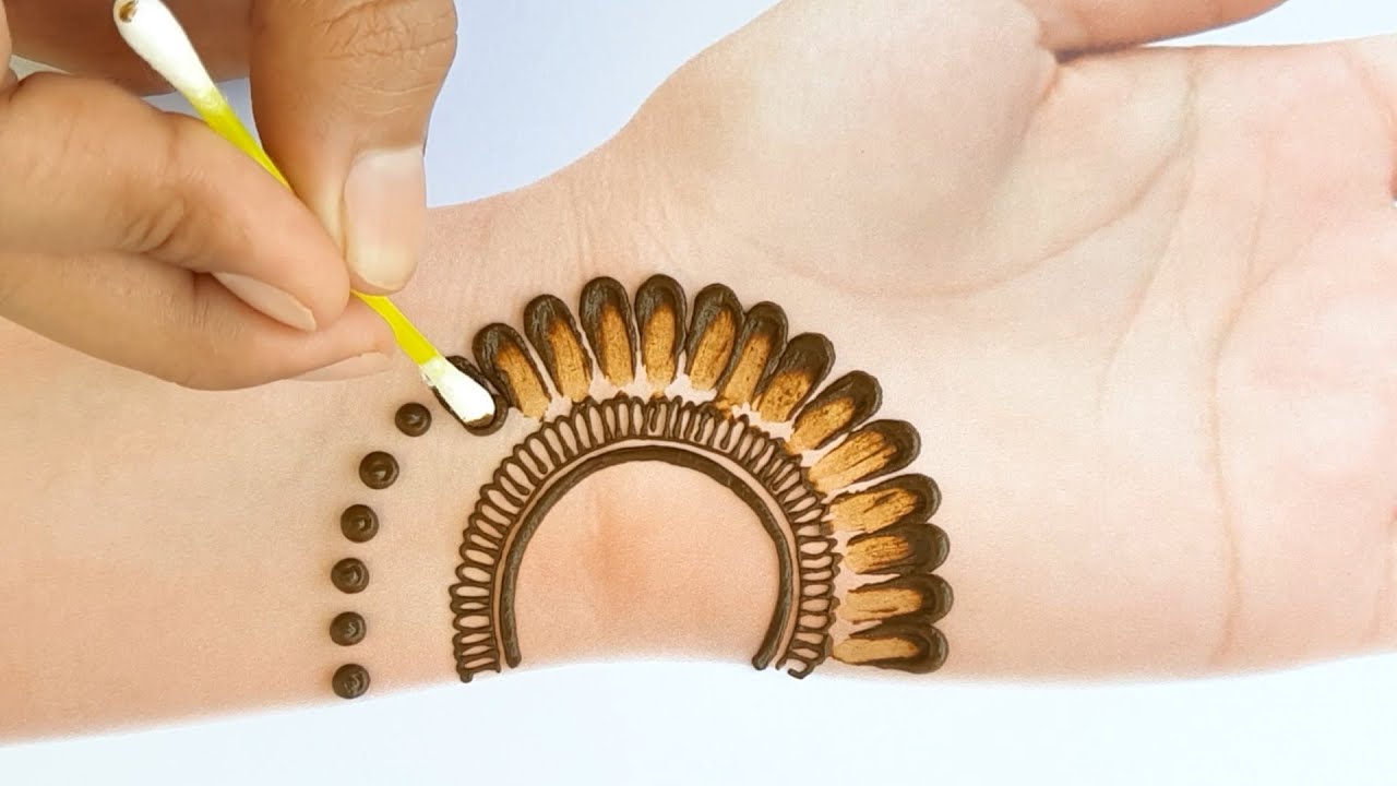 Easy Simple Mehndi design - Arabic Mehndi Design 2020 - cotton bud Mehendi design front hand