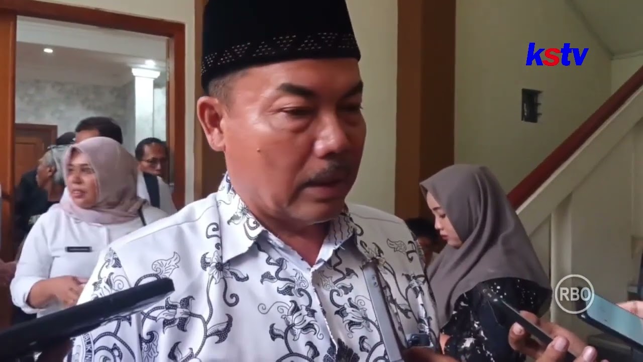 TULUNGAGUNG - HONOR 300 RIBU, GURU PPPK PARUH WAKTU DI TULUNGAGUNG MENGADU KE DPRD