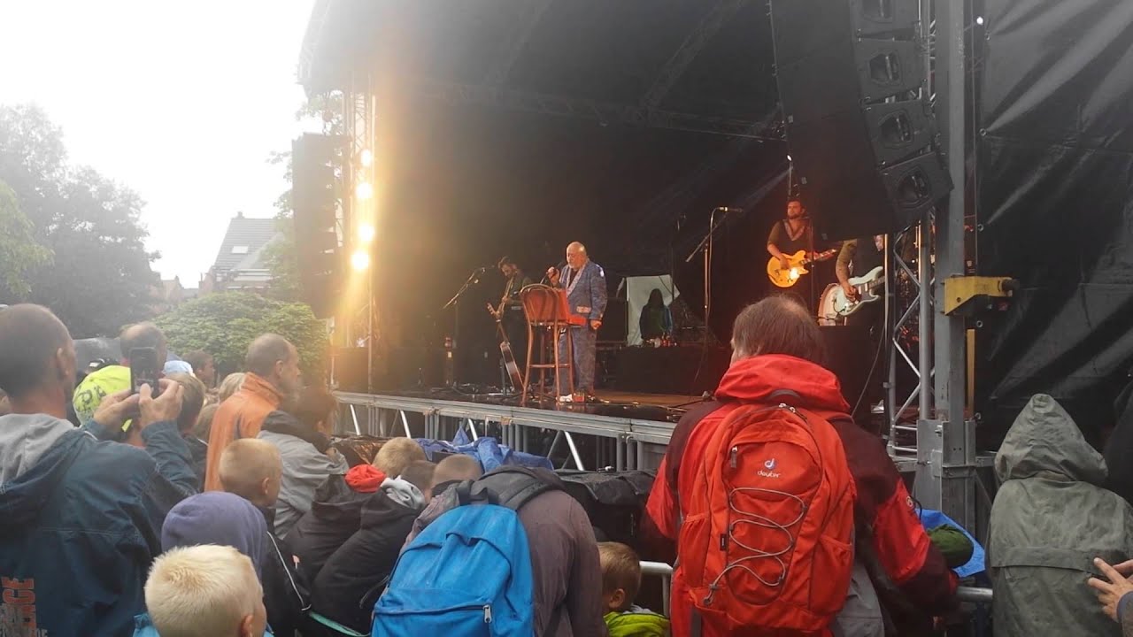 Urbanus - Rustige ouwe dag - Live - Pop@Park 2015 Zaventem