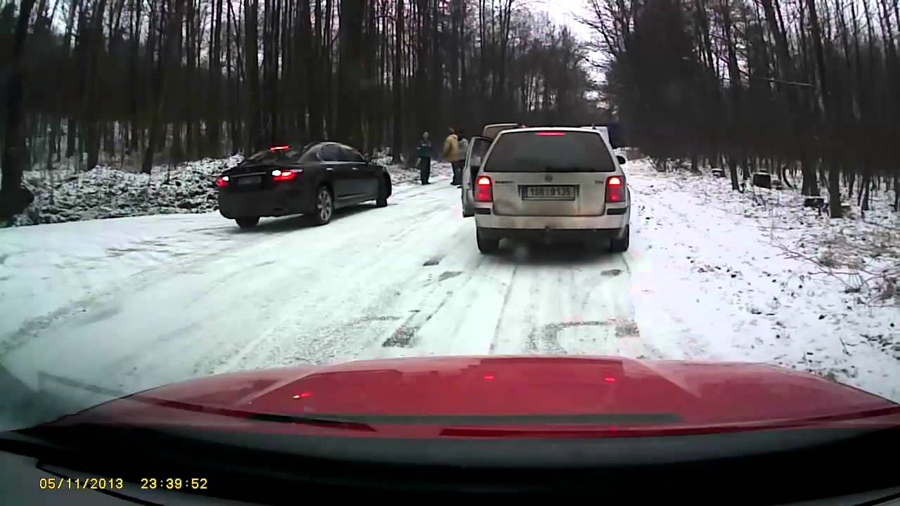 Nehody na silnici Milešov - Kostomlaty p. Milešovkou -  23. 1. 2015