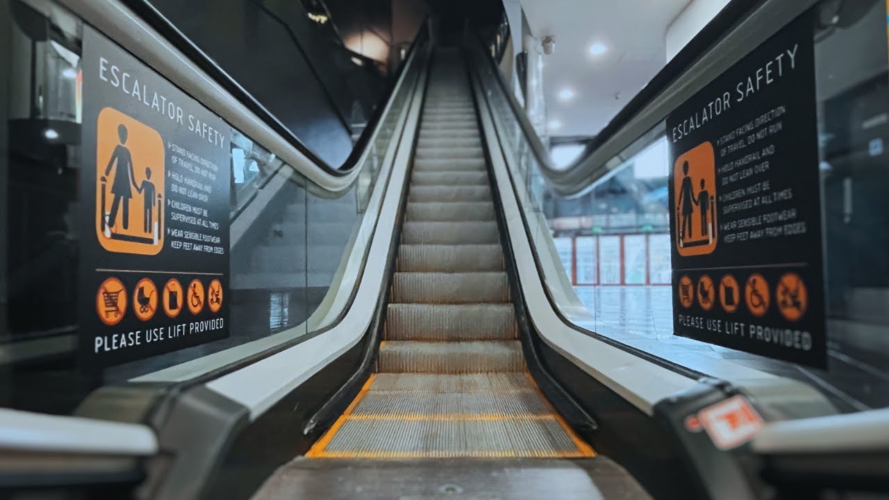 🍿 Riding a Schindler escalator at VUE Cinema in Staines, Two Rivers Shopping Centre